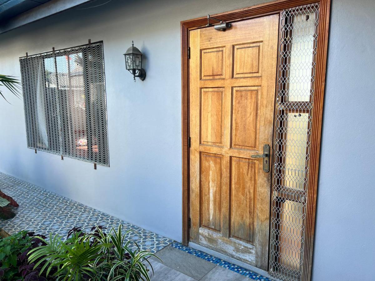 Pasifika Guesthouse Nadi Kültér fotó