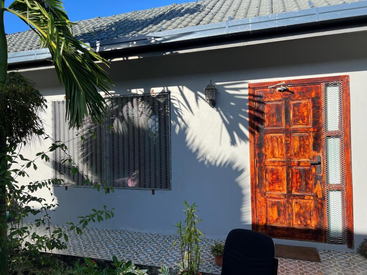 Pasifika Guesthouse Nadi Kültér fotó