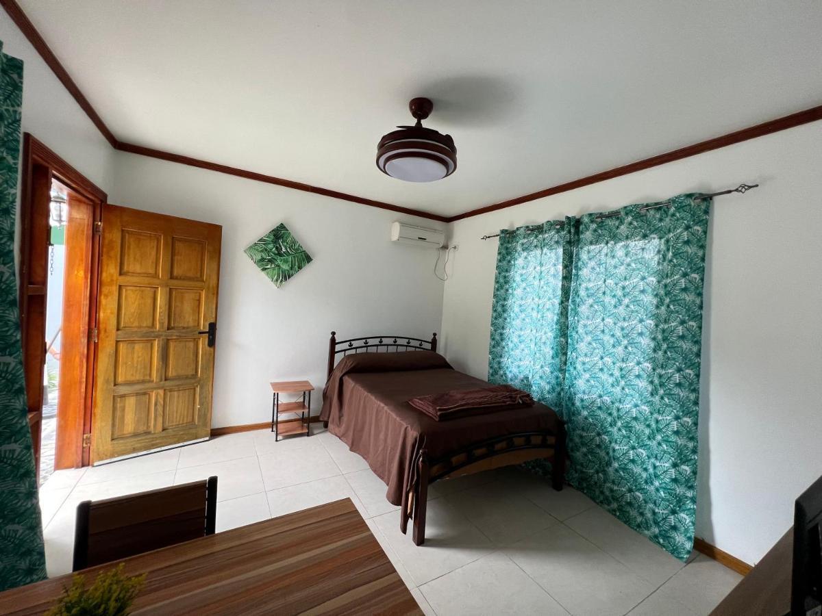 Pasifika Guesthouse Nadi Kültér fotó